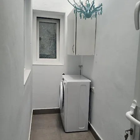 B Coqueto Apartamento Independiente *